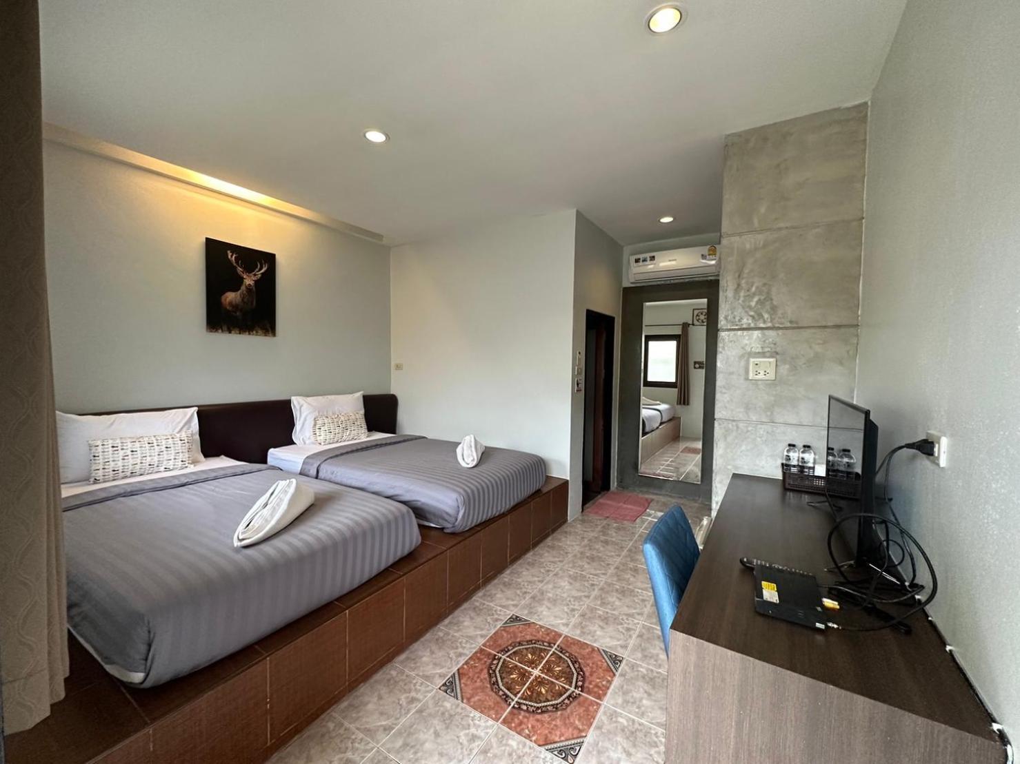 Baan Ma Feung Guesthouse Kanchanaburi Zewnętrze zdjęcie